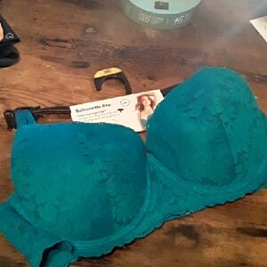 NWT No Boundaries Multiple sizes Blue/teal floral Lace Padded Gor Underwire Bra